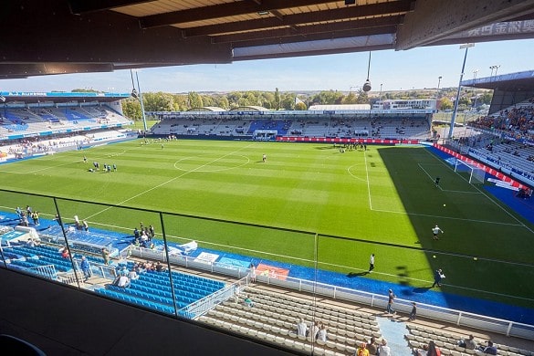 สนามแข่ง : Stade de l'Abbé-Deschamps